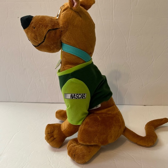 Scooby-Doo Dale Earnhardt Jr. 88 Nascar Plush Collectible Stuffed Animal 14 Inch - Picture 5 of 8